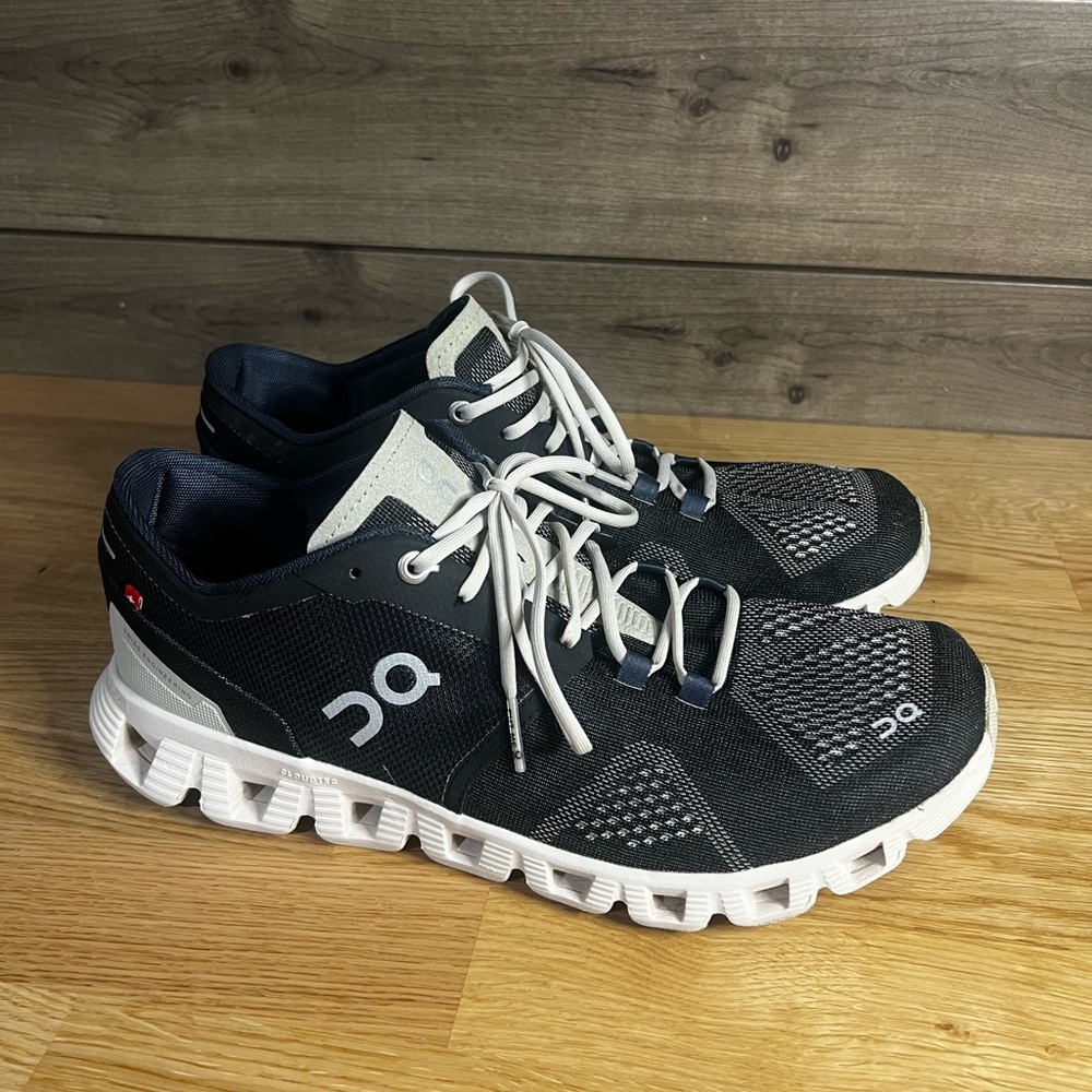 On Running Men's Black and White Cloudflyer Athletic Shoes